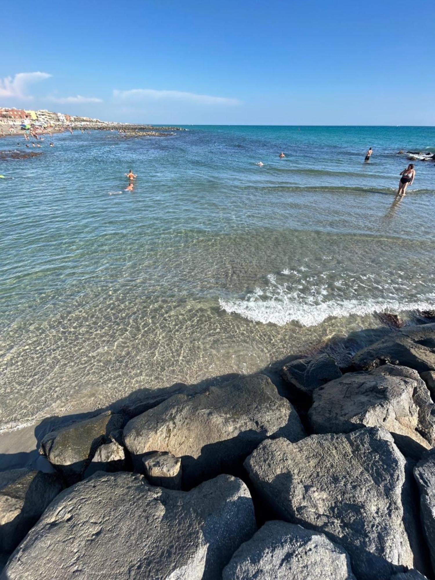 Appartamento 50 Mt Dal Mare Lido di Ostia Bagian luar foto