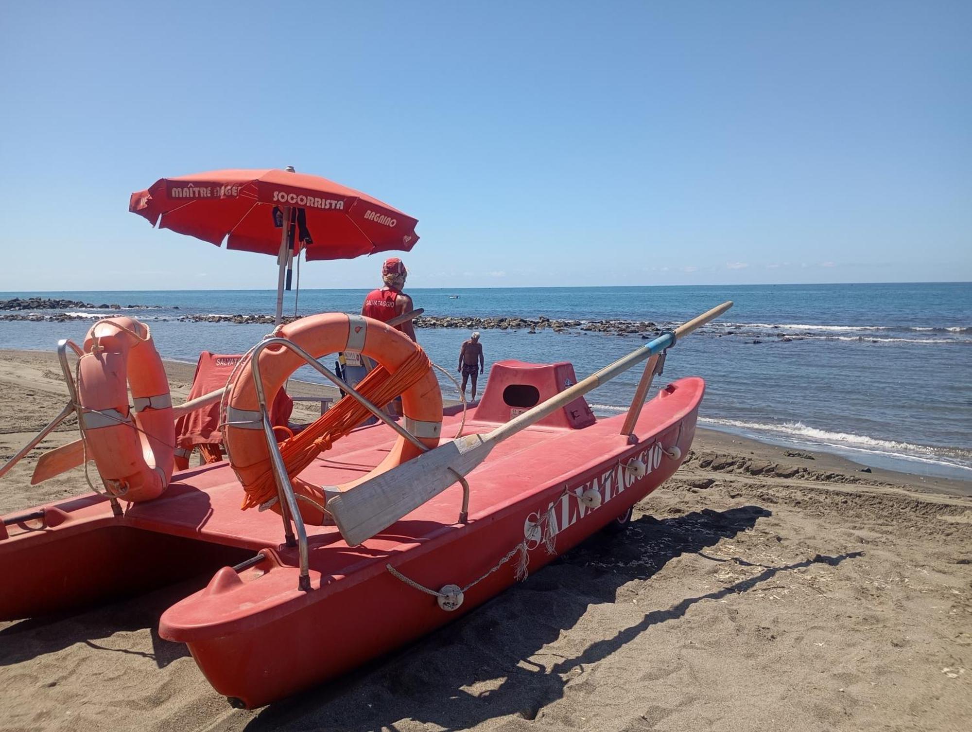 Appartamento 50 Mt Dal Mare Lido di Ostia Bagian luar foto